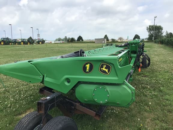 Image of John Deere C12F equipment image 1