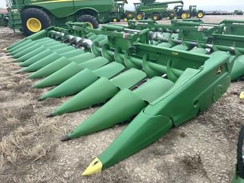 Main image John Deere C12F