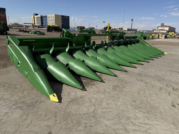 Image of John Deere C12F equipment image 1