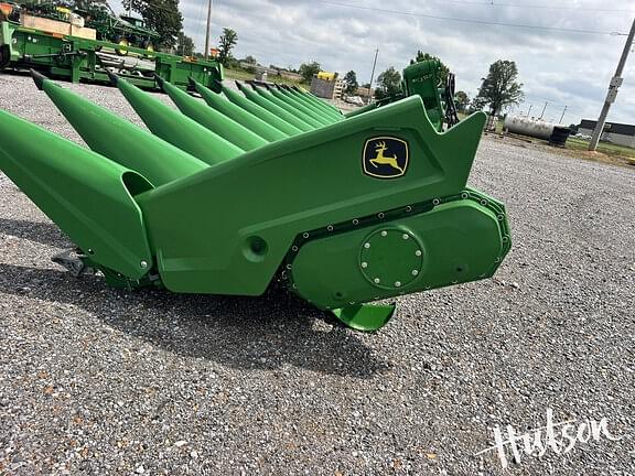 Image of John Deere C12F equipment image 2
