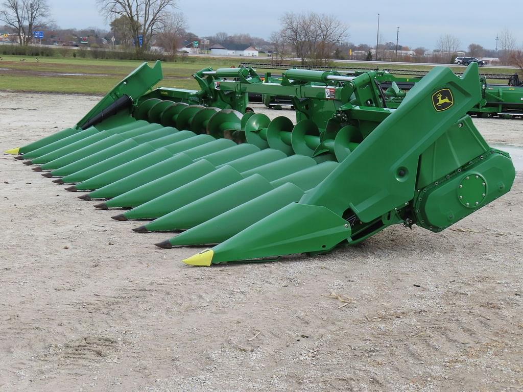 Image of John Deere C12F Primary image