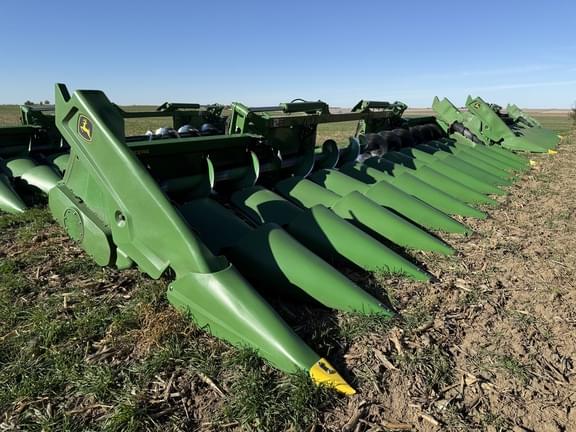 Image of John Deere C12F Primary image