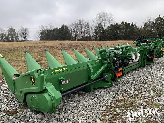 Image of John Deere C12F equipment image 4