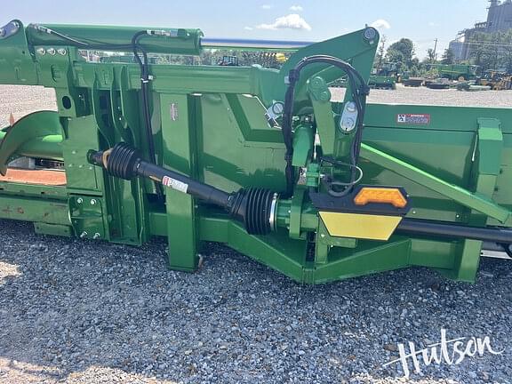 Image of John Deere C12F equipment image 3