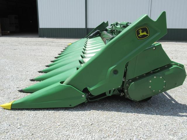 Image of John Deere C12F equipment image 3