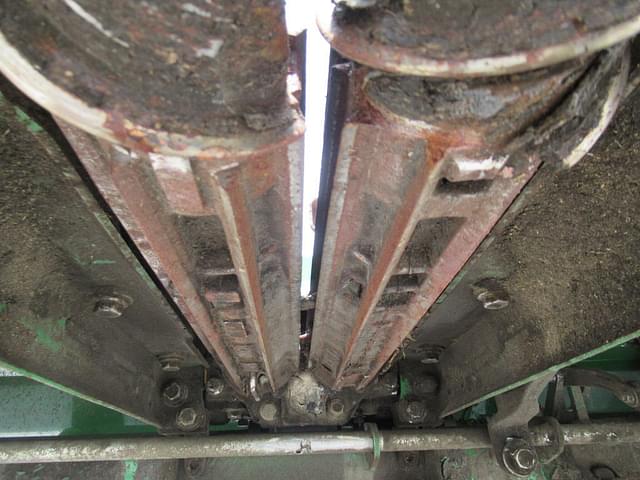 Image of John Deere C12F equipment image 4
