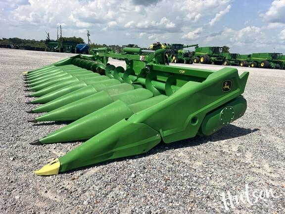 Image of John Deere C12F equipment image 4