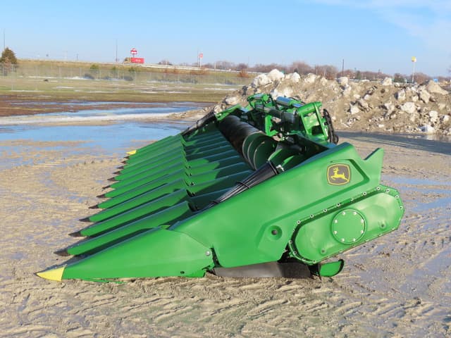 Image of John Deere C12F equipment image 1