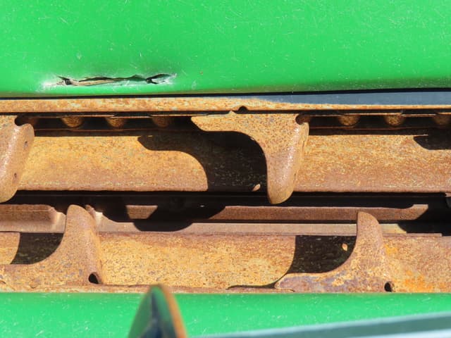 Image of John Deere C12F equipment image 4