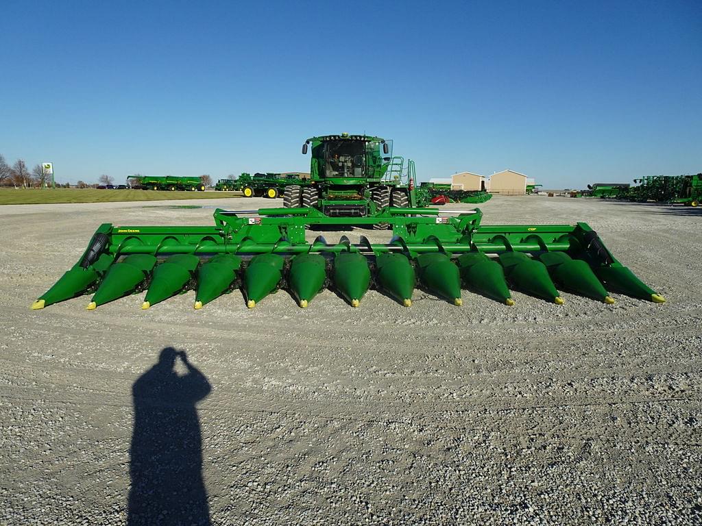 Image of John Deere C12F Primary image