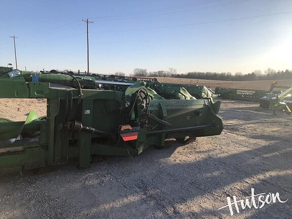 Image of John Deere C12F equipment image 3