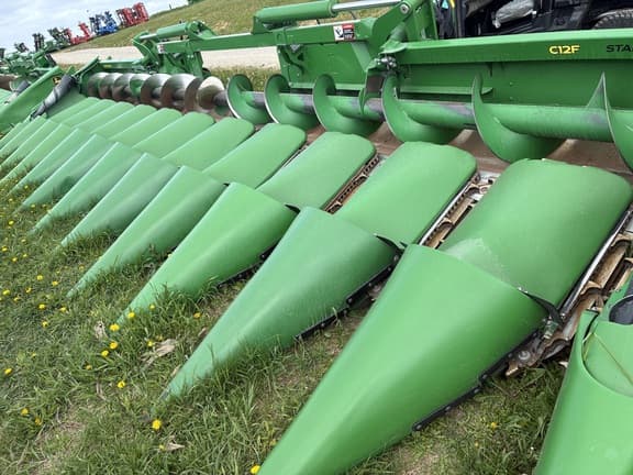 Image of John Deere C12F equipment image 2
