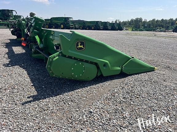 Image of John Deere C12F equipment image 3