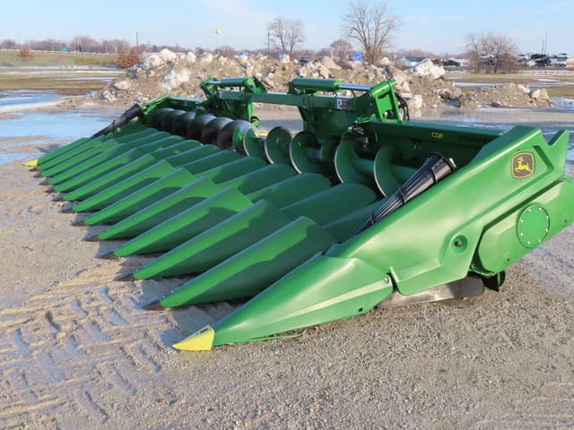 Image of John Deere C12F equipment image 1
