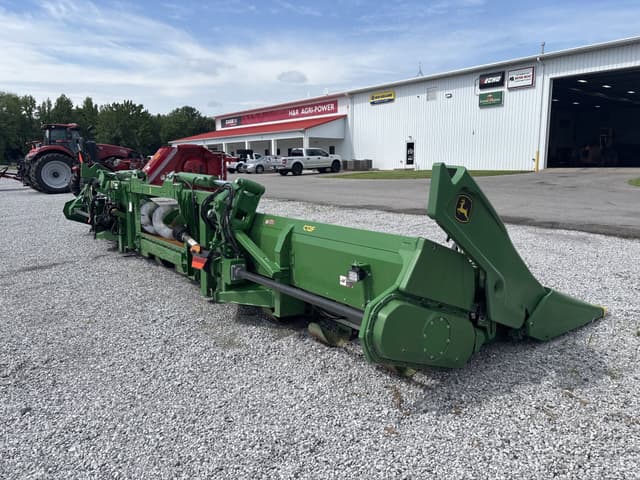 Image of John Deere C12F equipment image 2