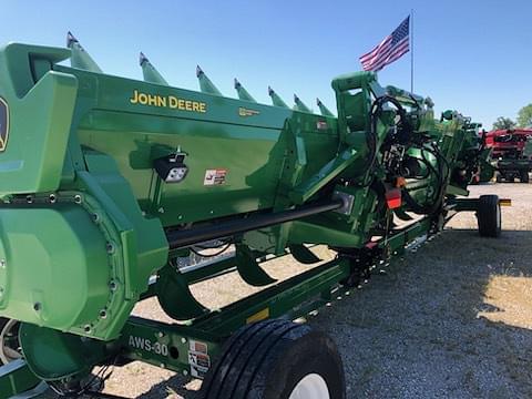 Image of John Deere C12F equipment image 3