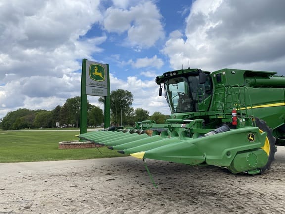 2024 John Deere C12F Equipment Image0