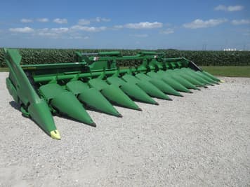 Main image John Deere C12F