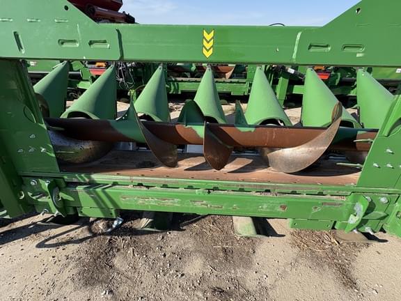 Image of John Deere C12F equipment image 2