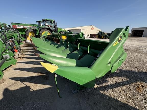 Image of John Deere C12F Primary image