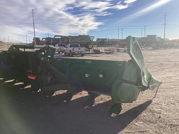 Image of John Deere C12F equipment image 4