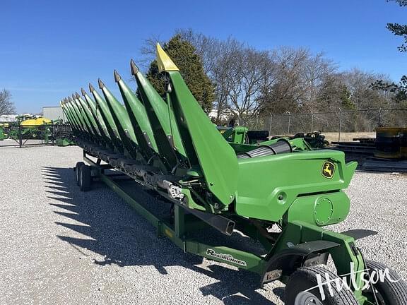 Image of John Deere C12F equipment image 1