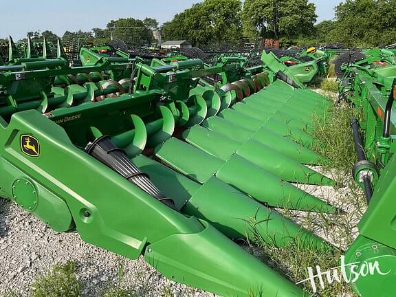 Image of John Deere C12F equipment image 2