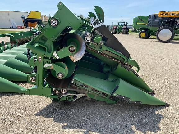 Image of John Deere C12F equipment image 1