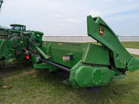 Image of John Deere C12F equipment image 3