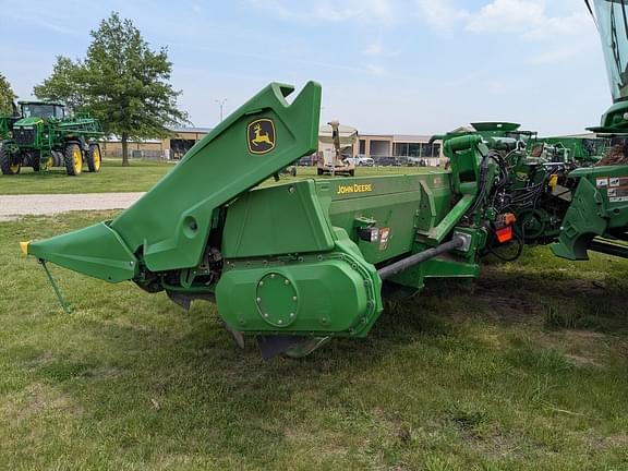 Image of John Deere C12F equipment image 1