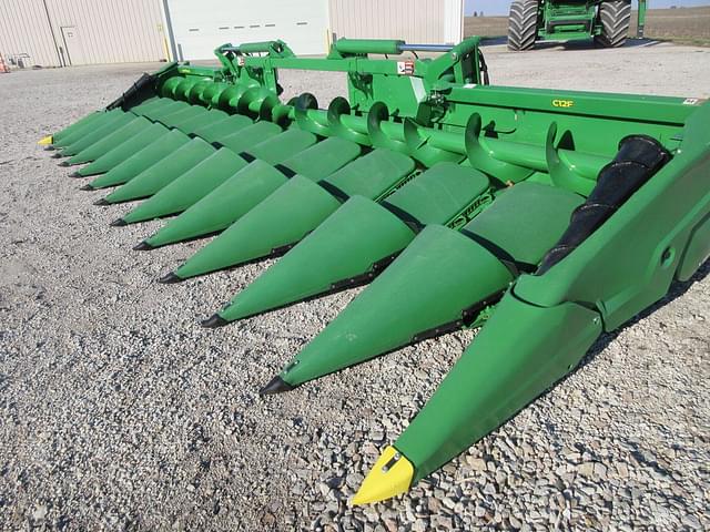 Image of John Deere C12F equipment image 1