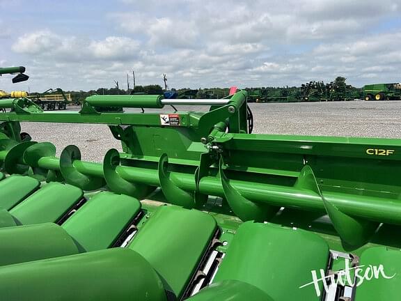 Image of John Deere C12F equipment image 4