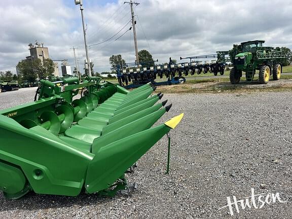 Image of John Deere C12F equipment image 2