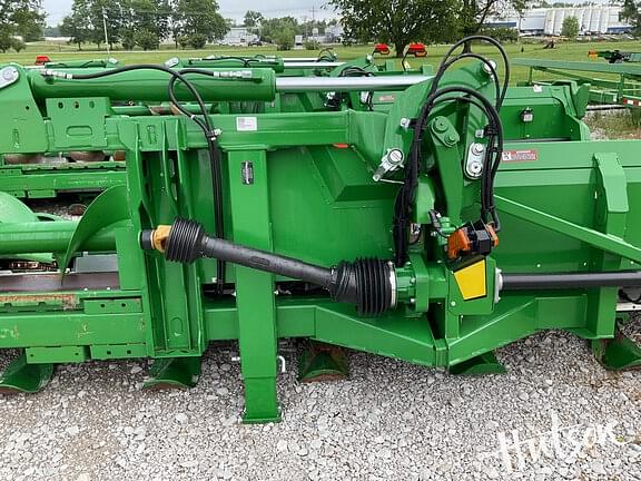 Image of John Deere C12F equipment image 4