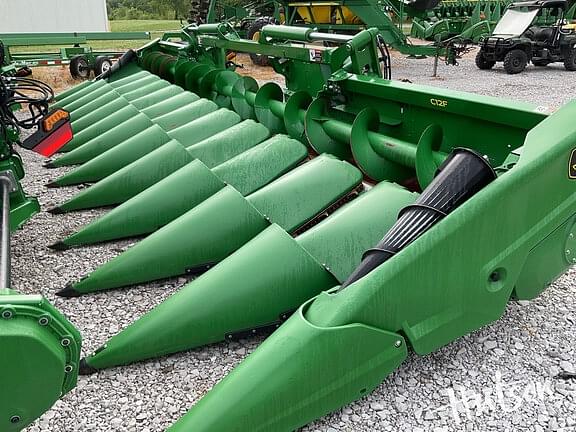 Image of John Deere C12F equipment image 1