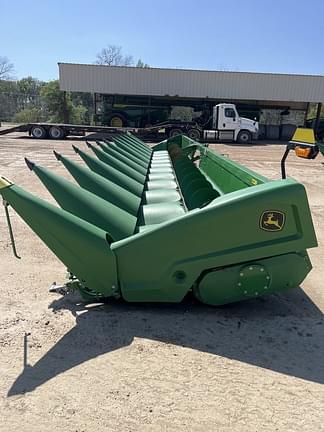 Image of John Deere C12F equipment image 3