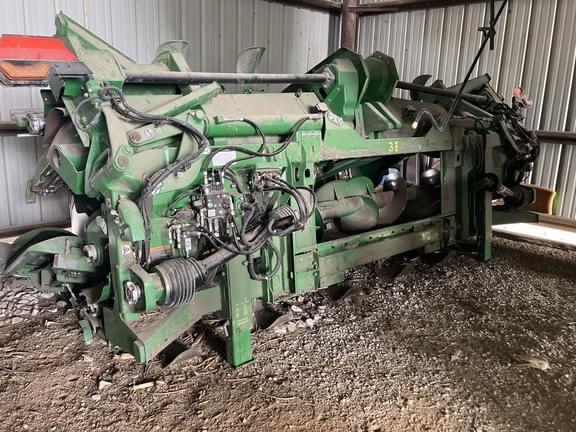 Image of John Deere C12F equipment image 1