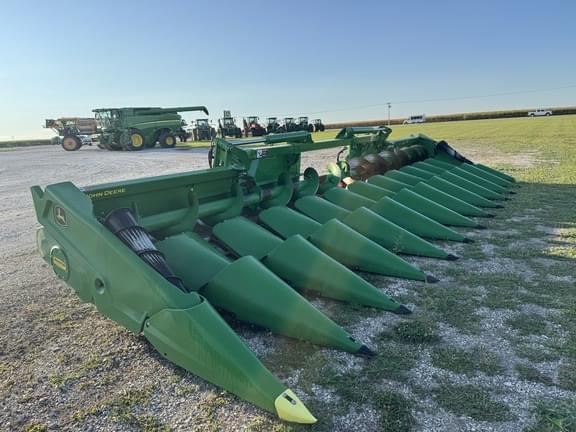 Image of John Deere C12F Primary image
