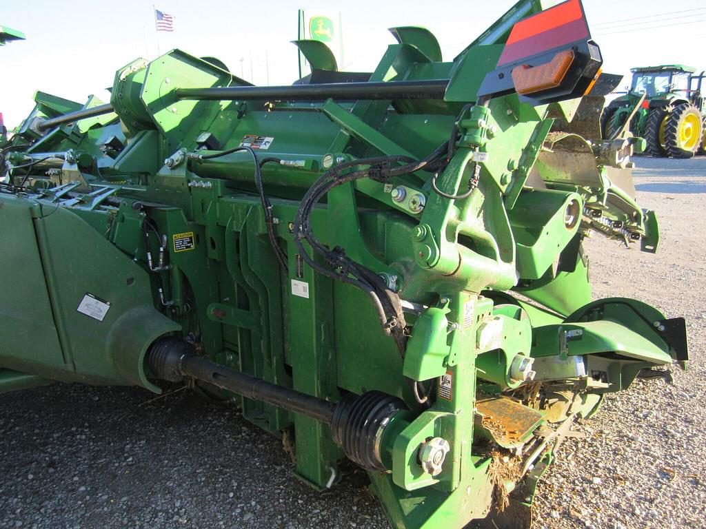 Image of John Deere C12F Image 1