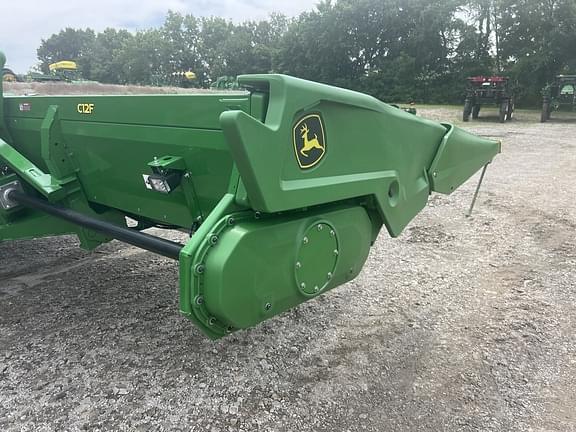 Image of John Deere C12F equipment image 2