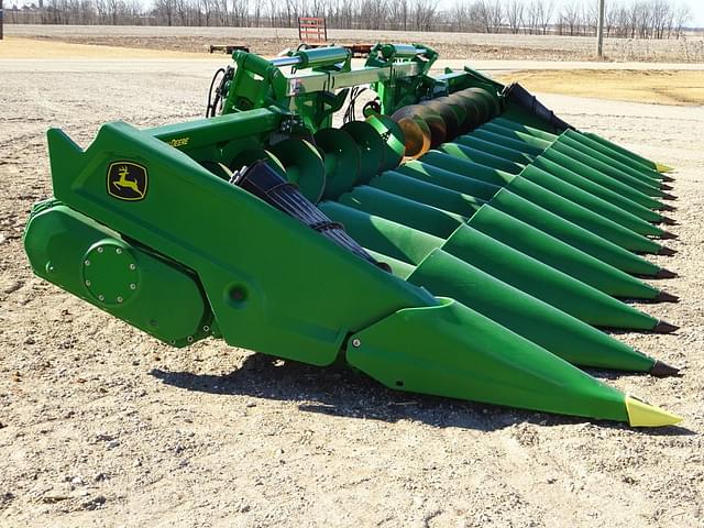 Image of John Deere C12F equipment image 2