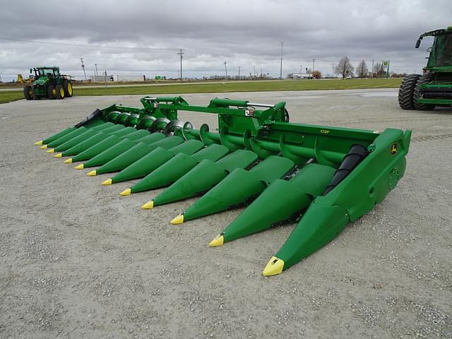 Image of John Deere C12F equipment image 1