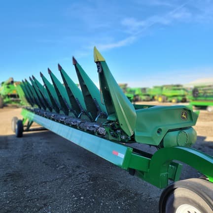 Image of John Deere C12F equipment image 1