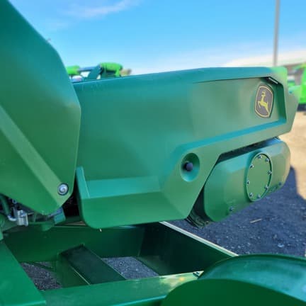 Image of John Deere C12F equipment image 2