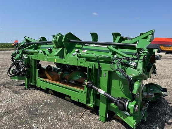 Image of John Deere C12F equipment image 1