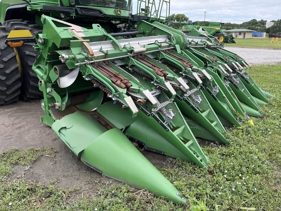 Image of John Deere C12F Image 0