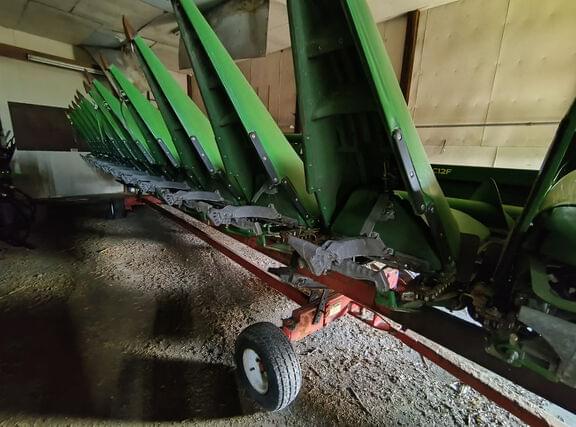 Image of John Deere C12F equipment image 3