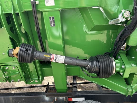 Image of John Deere C12F equipment image 3