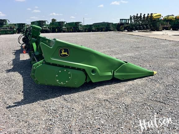 Image of John Deere C12F equipment image 3