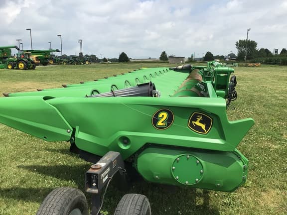 Image of John Deere C12F equipment image 1